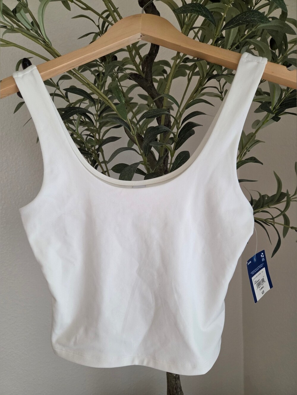 Classic White Scoop Neck Women's Tank Top